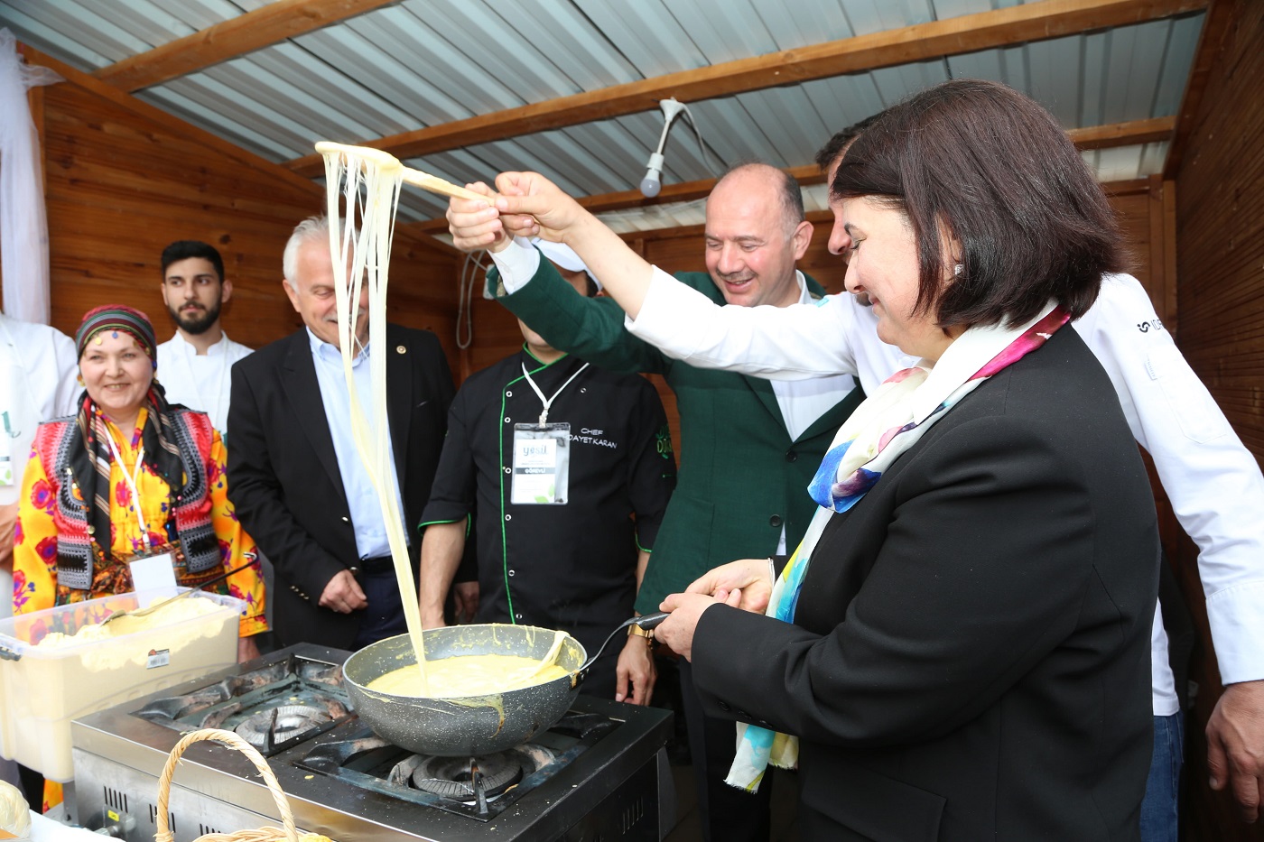 Vali Serdengeçti ve Eşi Hanımefendi, Giresun’un Yeşil Lezzetleri Gastronomi Festivali’ne Katıldı