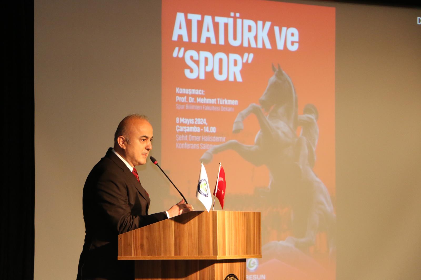 Fen Edebiyat Fakültesi’nin “Atatürk” Temalı Konferansları Başladı…