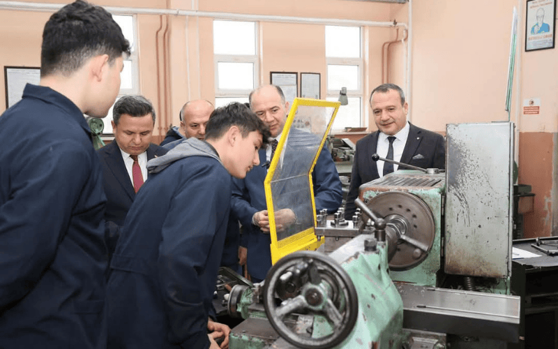 “Üretimde Eğitim, Eğitimde Üretim”