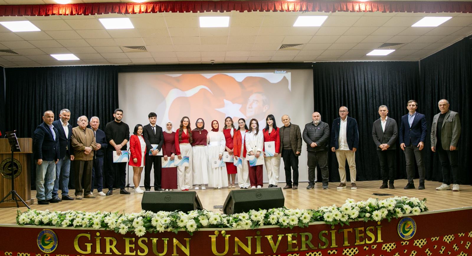 “Türk Şiirinin Gür Sesi” Şiir Dinletisi Gerçekleşti