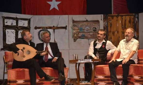 TİYATROSEVERLER ÇOK BEĞENDİ