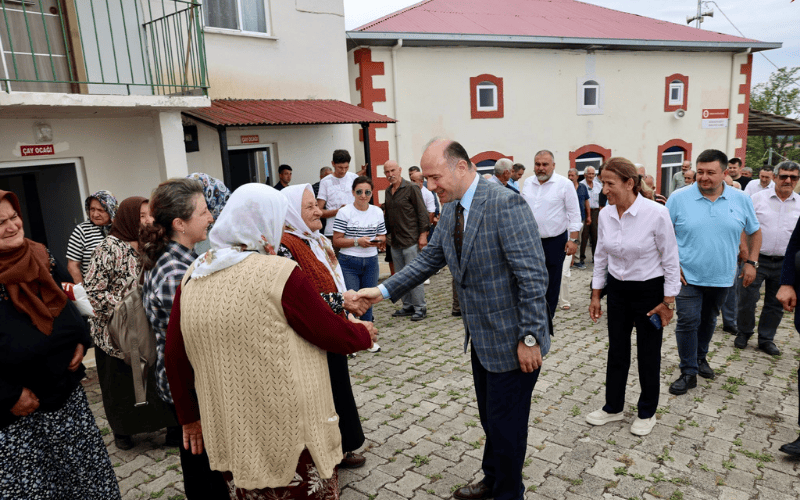 Vali Serdengeçti Kemaliye Köyü’nde Vatandaşlarla Buluştu