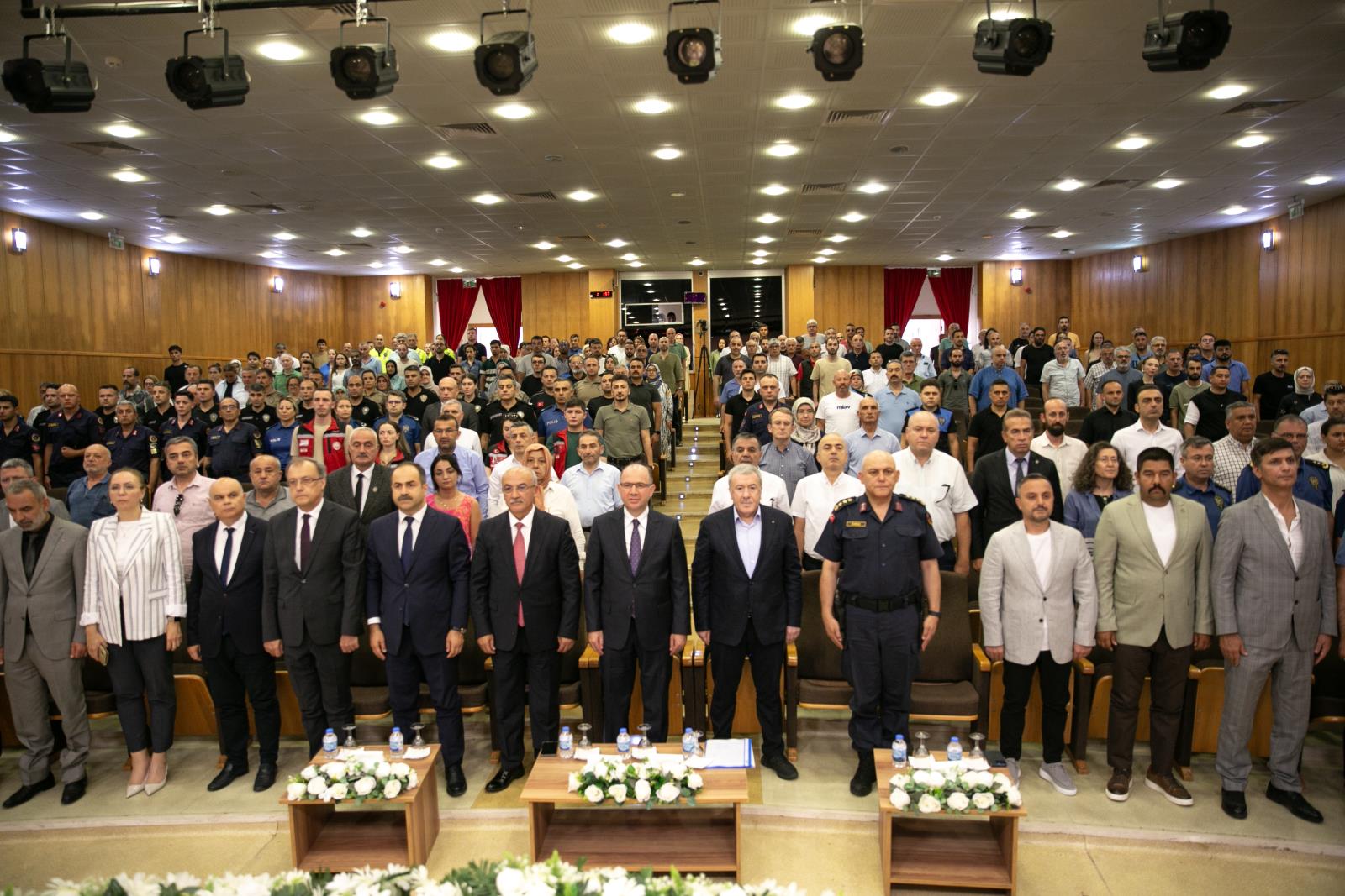 Emniyet Genel Müdür Yardımcısı Mustafa Çalışkan’dan Zaferin Adı Türkiye Konferansı