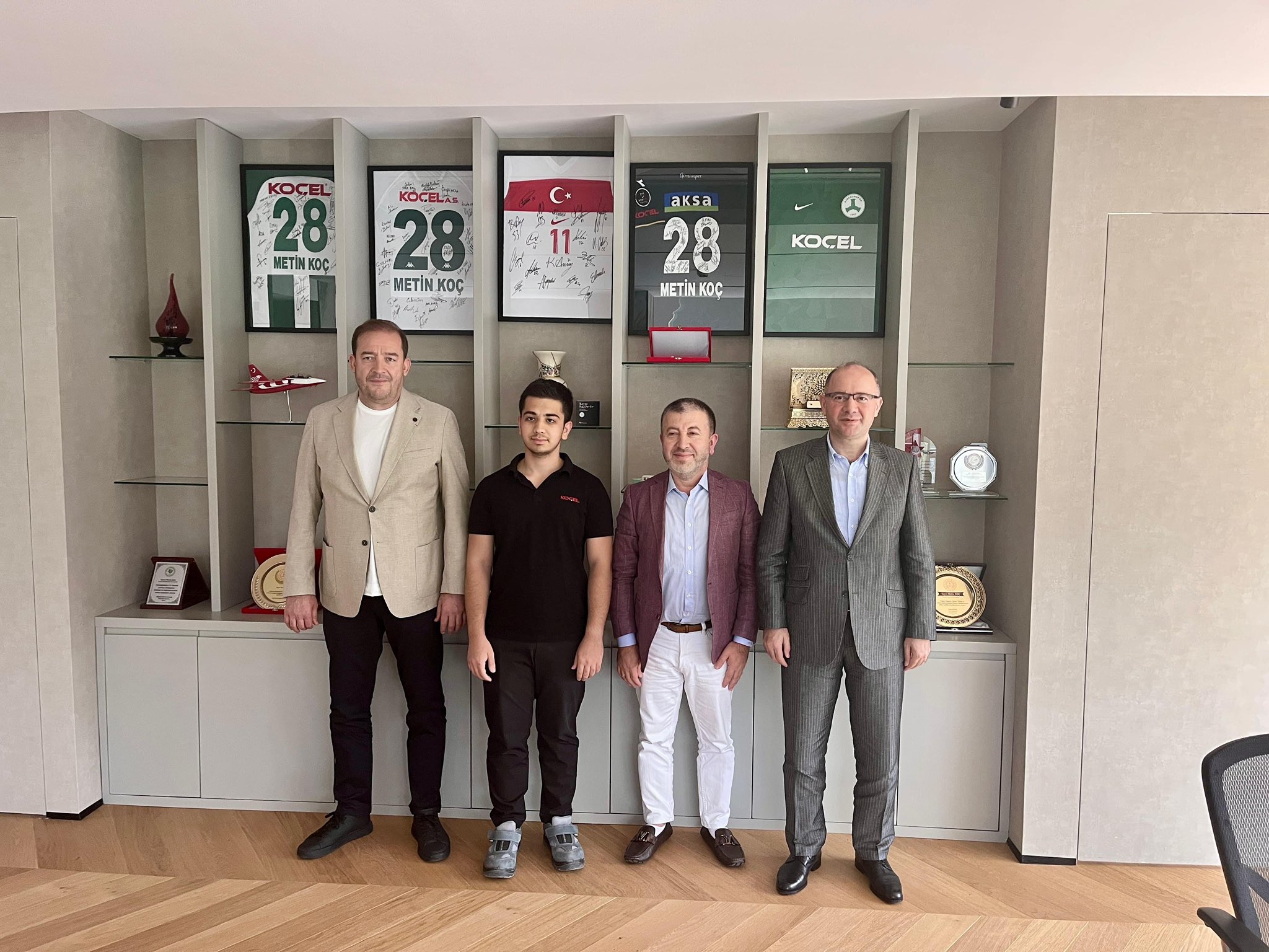 Vali Serdengeçti’den Giresunlu İş İnsanına Ziyaret