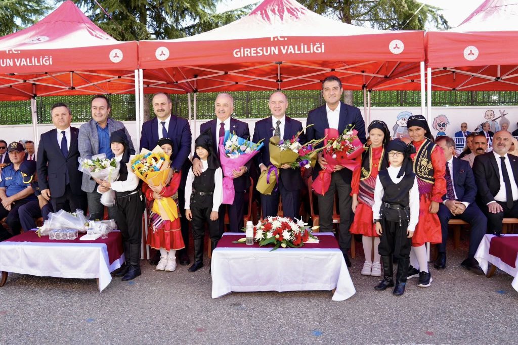 BAŞKAN KÖSE YENİ EĞİTİM ÖĞRETİM YILI İÇİN BAŞARILAR DİLEDİ
