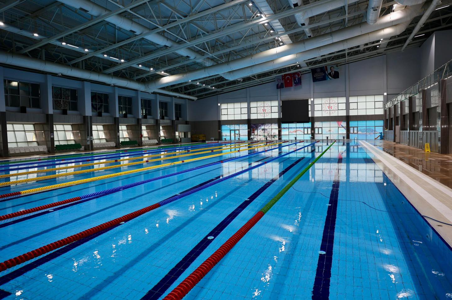 Vali Serdengeçti, Olimpik Yüzme Havuzunda İncelemelerde Bulundu