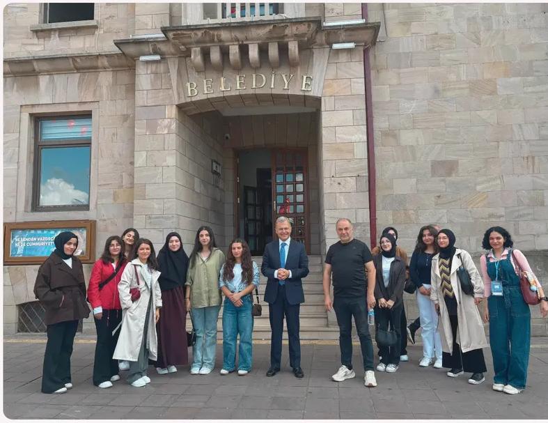 KENT KONSEYİ ÜNİVERSİTE ÖĞRENCİLERİNE GİRESUN’U ANLATIYOR