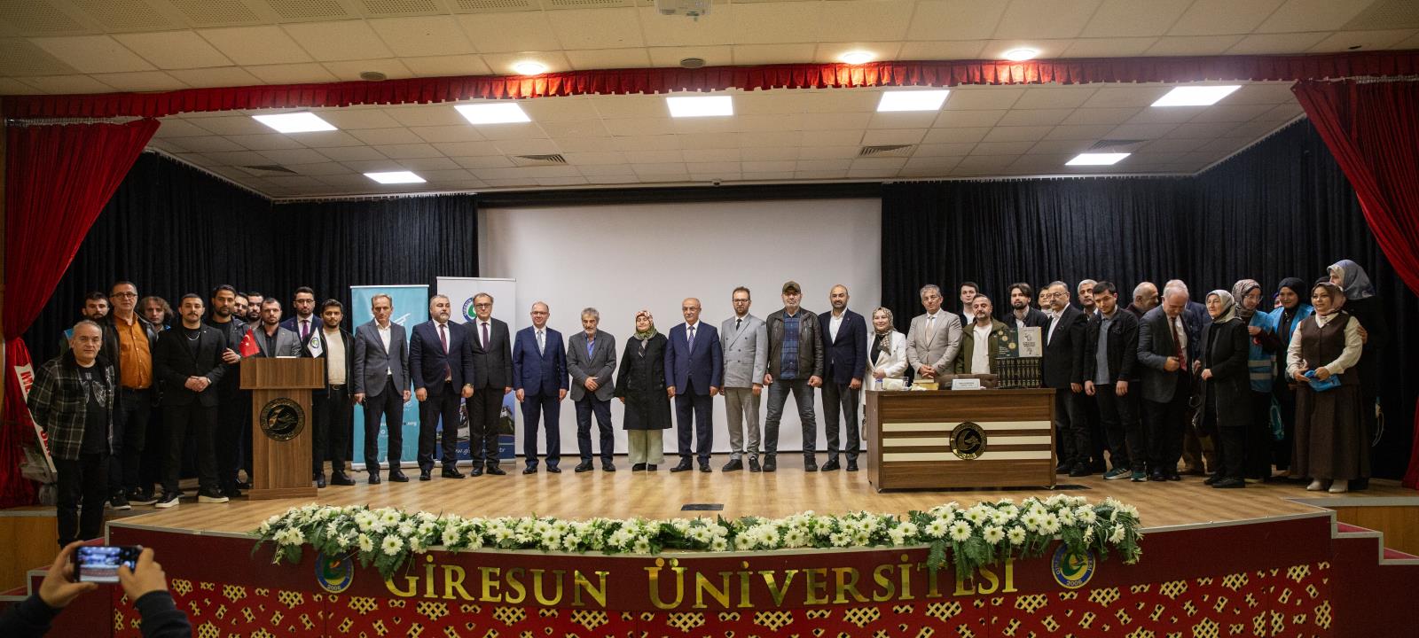 Gazeteci – Yazar Sadık ALBAYRAK, GRÜ’de Öğrencilerle Buluştu