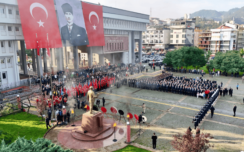 10 Kasım Atatürk’ü Anma Günü Programına Katılım Yoğun Oldu
