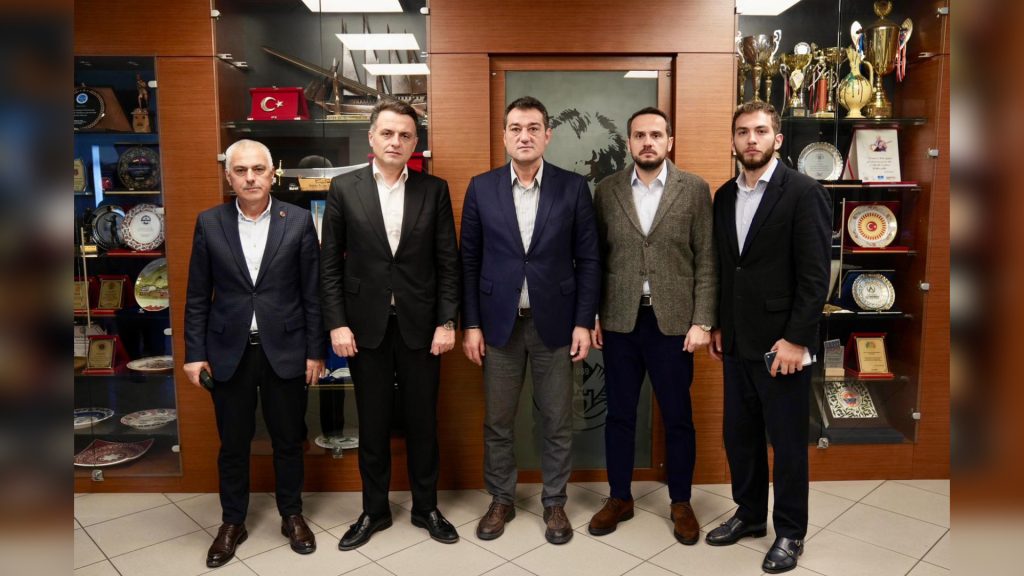 ÖZTÜRK AİLESİ BAŞKAN KÖSE’Yİ ZİYARET ETTİ