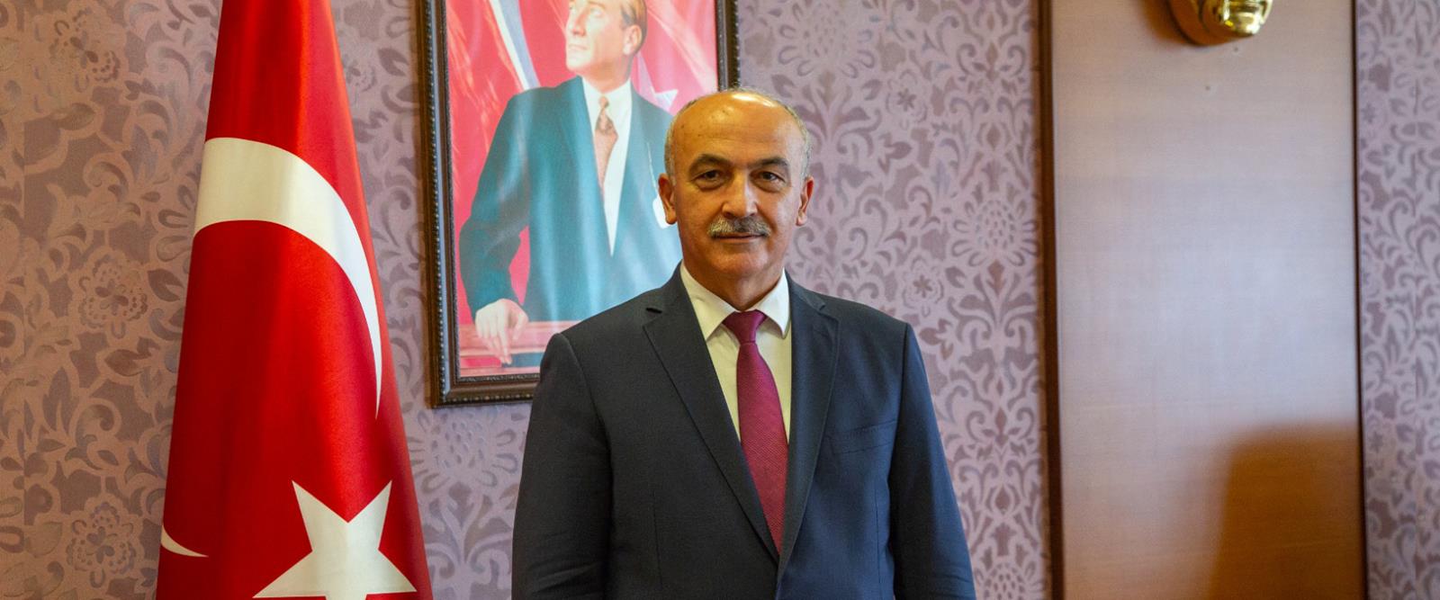 Rektörümüz Prof. Dr. Yılmaz Can Regaip Kandili vesilesiyle bir mesaj yayınladı.