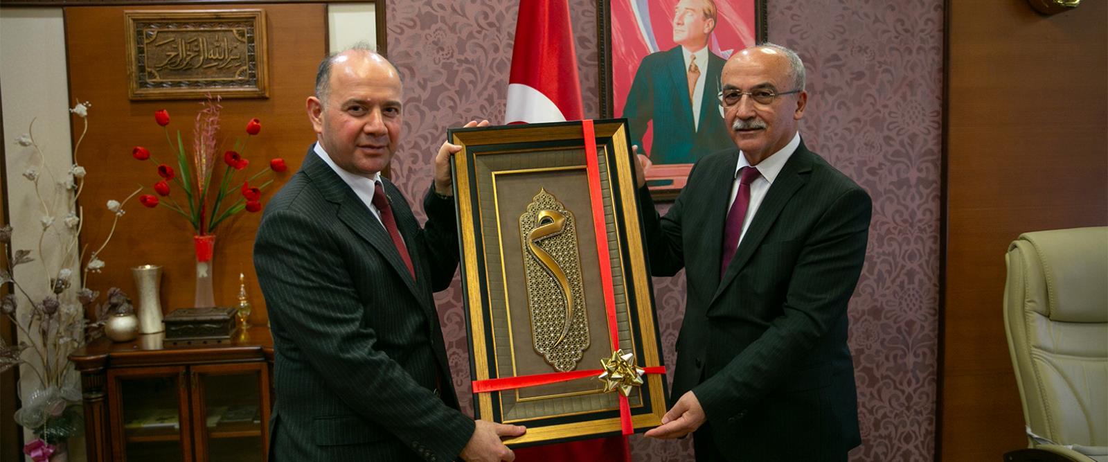 Vali Serdengeçti’den Giresun Üniversitesi’ne Veda Ziyareti