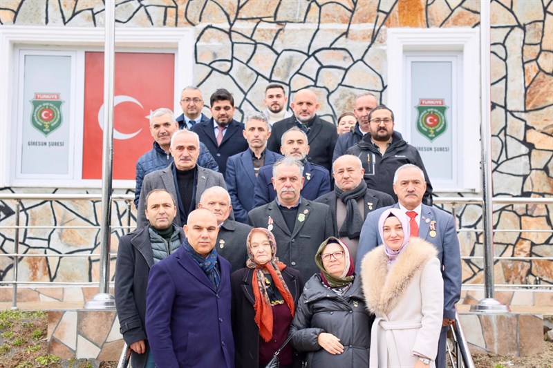 Vali Mustafa Koç ve Eşi Hanımefendiden Anlamlı Ziyaretler