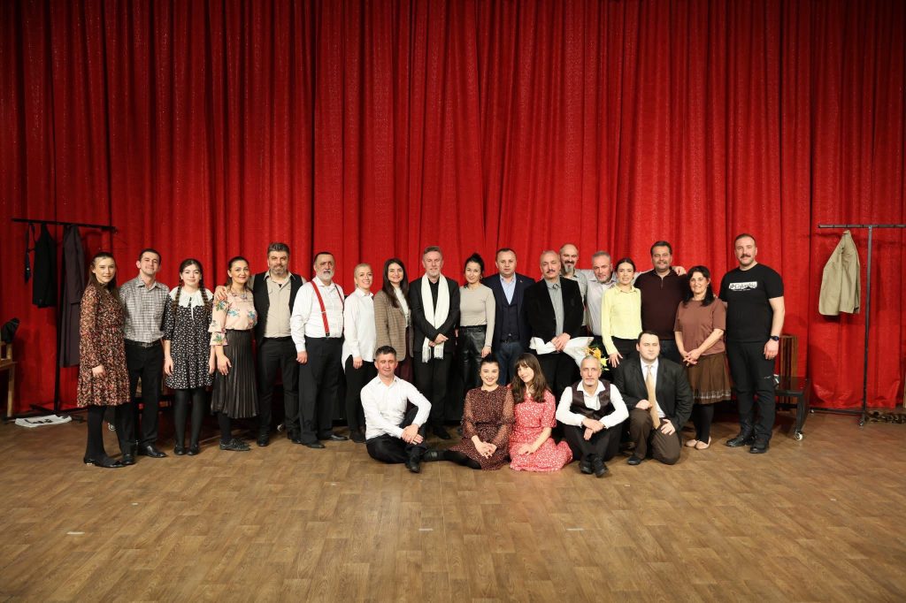 GİRESUN BELEDİYESİ ŞEHİR TİYATROSU AMASYA’DA SAHNE ALDI