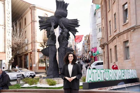 Başkan Köse’den Türkiye Güzeli Sıla Saraydemir’e Tebrik