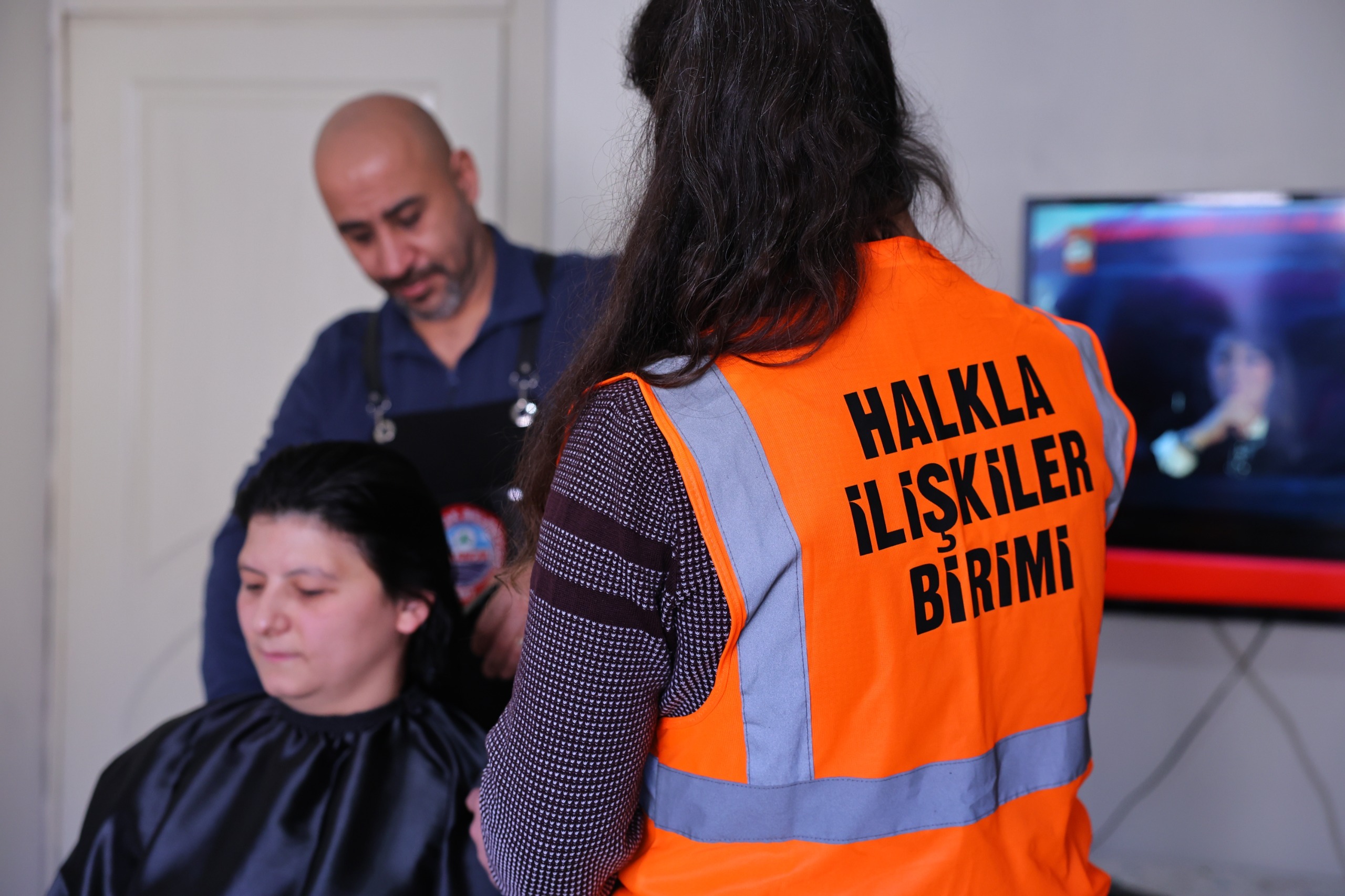 Bulancak Belediyesi’nden Anlamlı DBulancak Belediyesi’nden Anlamlı Destek: “Evde Ücretsiz Kuaför Hizmeti”estek: “Evde Ücretsiz Kuaför Hizmeti”