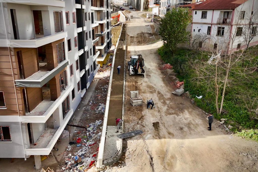 GİRESUN BELEDİYESİ YAYA GÜVENLİĞİNİ ÖNEMSİYOR