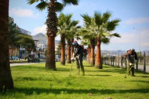 BELEDİYEDEN TEMİZLİK SEFERBERLİĞİ