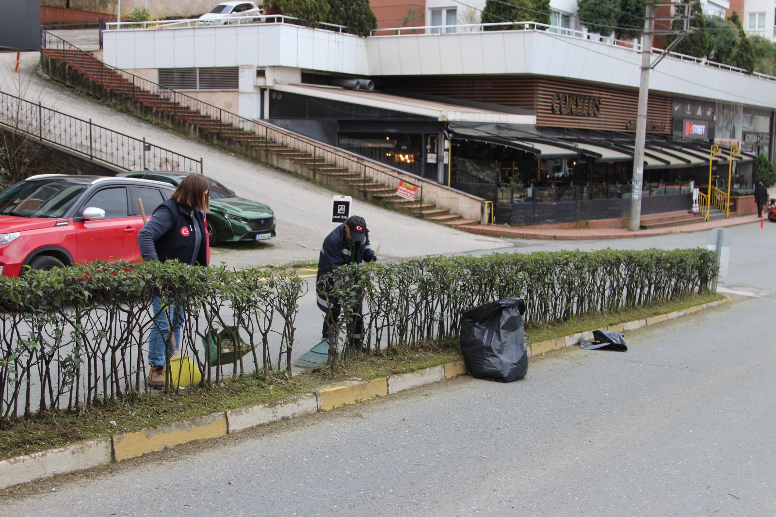 GİRESUN BELEDİYESİ SAHA EKİPLERİ ÇALIŞMALARINI ARALIKSIZ SÜRDÜRÜYOR