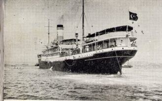 “GİRESUN ÜSTÜNDE VAPUR BAĞRIYOR (EŞREF)
