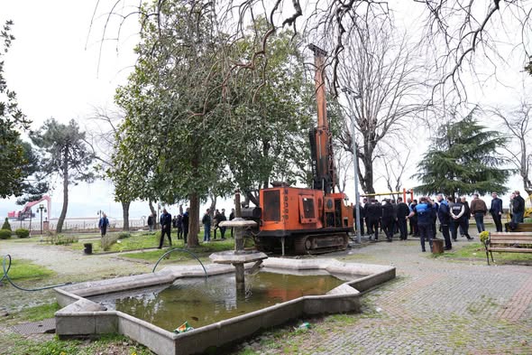 TAŞBAŞI PARKI’NDA BAŞLATILAN İZİNSİZ SONDAJ ÇALIŞMASINI BELEDİYE DURDURDU
