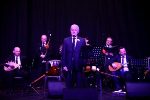 TÜRK MÜZİĞİ KONSERİ DUYGU DOLU ANLAR YAŞATTI