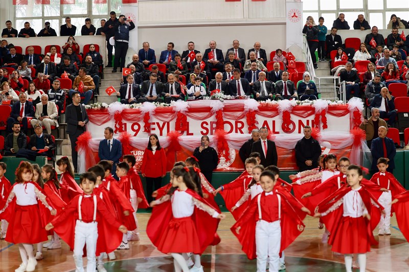 23 Nisan Ulusal Egemenlik ve Çocuk Bayramı Coşkuyla Kutlandı