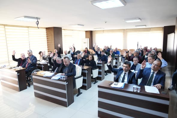 GİRESUN BELEDİYE MECLİSİ TOPLANDI YENİ GÖREVLER BELİRLENDİ