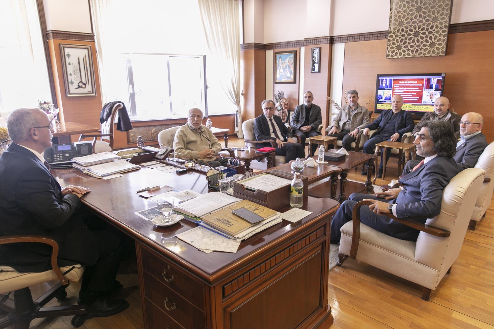 “Modern Dünyada Müslümanca Yaşamak” Konferansı Gerçekleşti