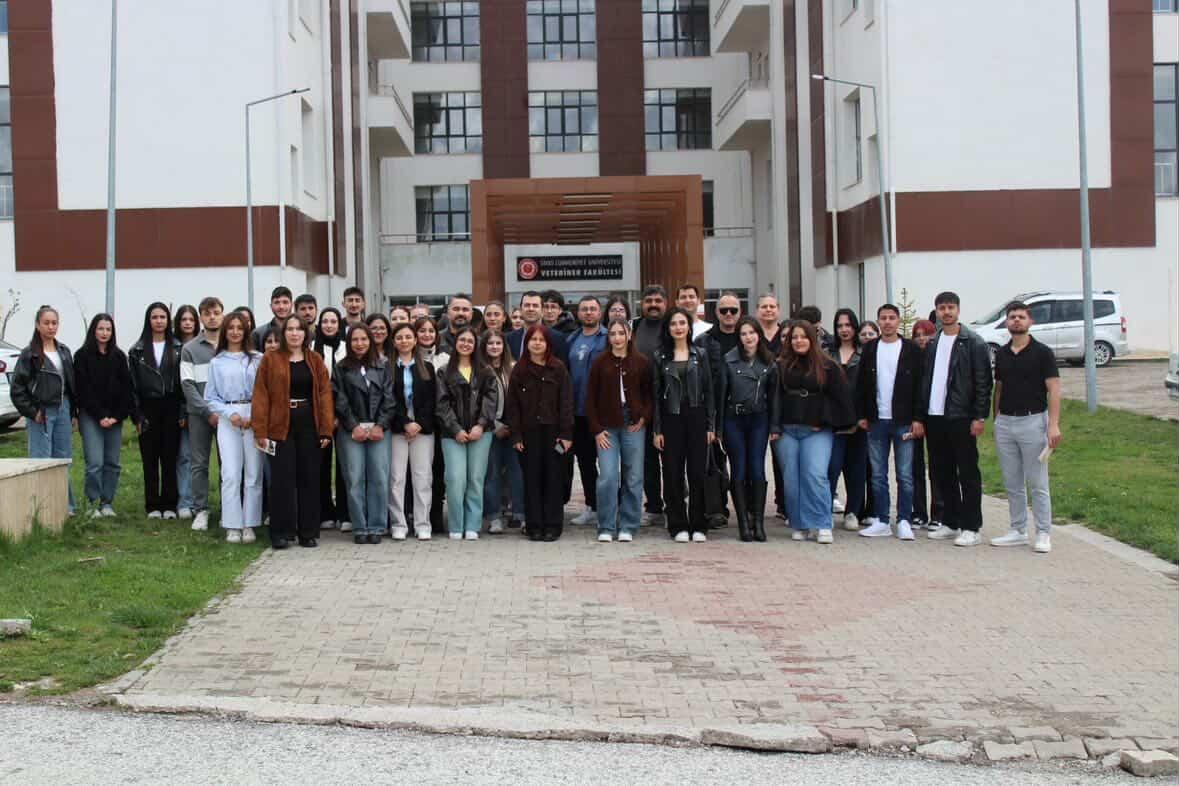 Veteriner Teknikerleri Sivasta Sahaya İndi