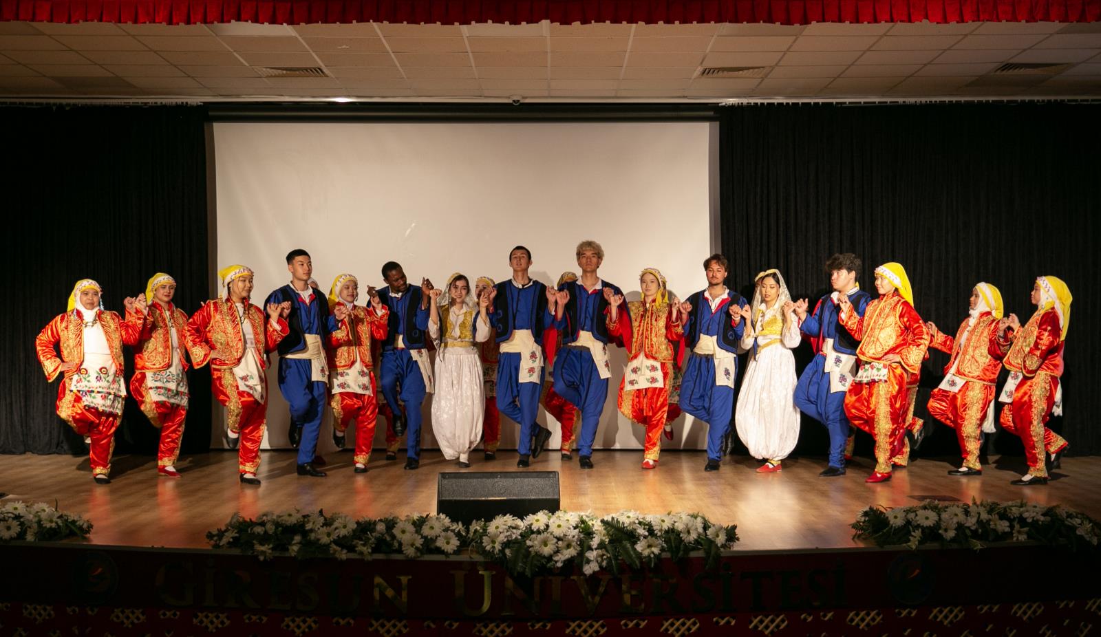 Uluslararası Öğrencilerden Kültür Şöleni