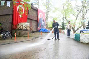 KALE İLE ÖZGÜRLÜK YOLU’NDA OT BİÇME VE TEMİZLİK ÇALIŞMASI