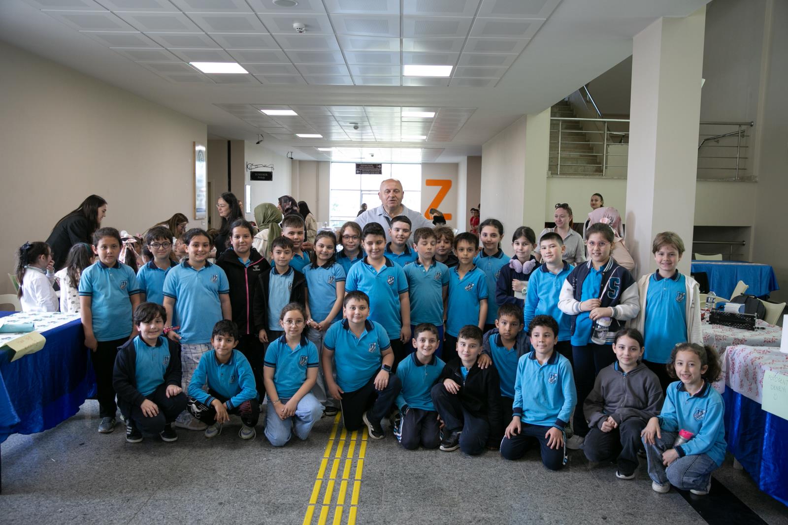 Çocuklar GRÜ’de Bilimin Eğlenceli Dünyasını Keşfetti