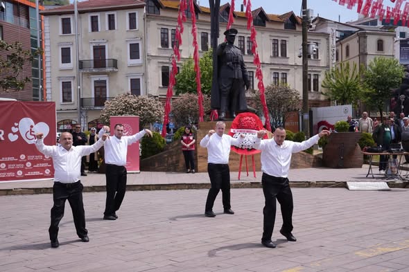 BAŞKAN KÖSE ENGELLİLER HAFTASI PROGRAMINA KATILDI