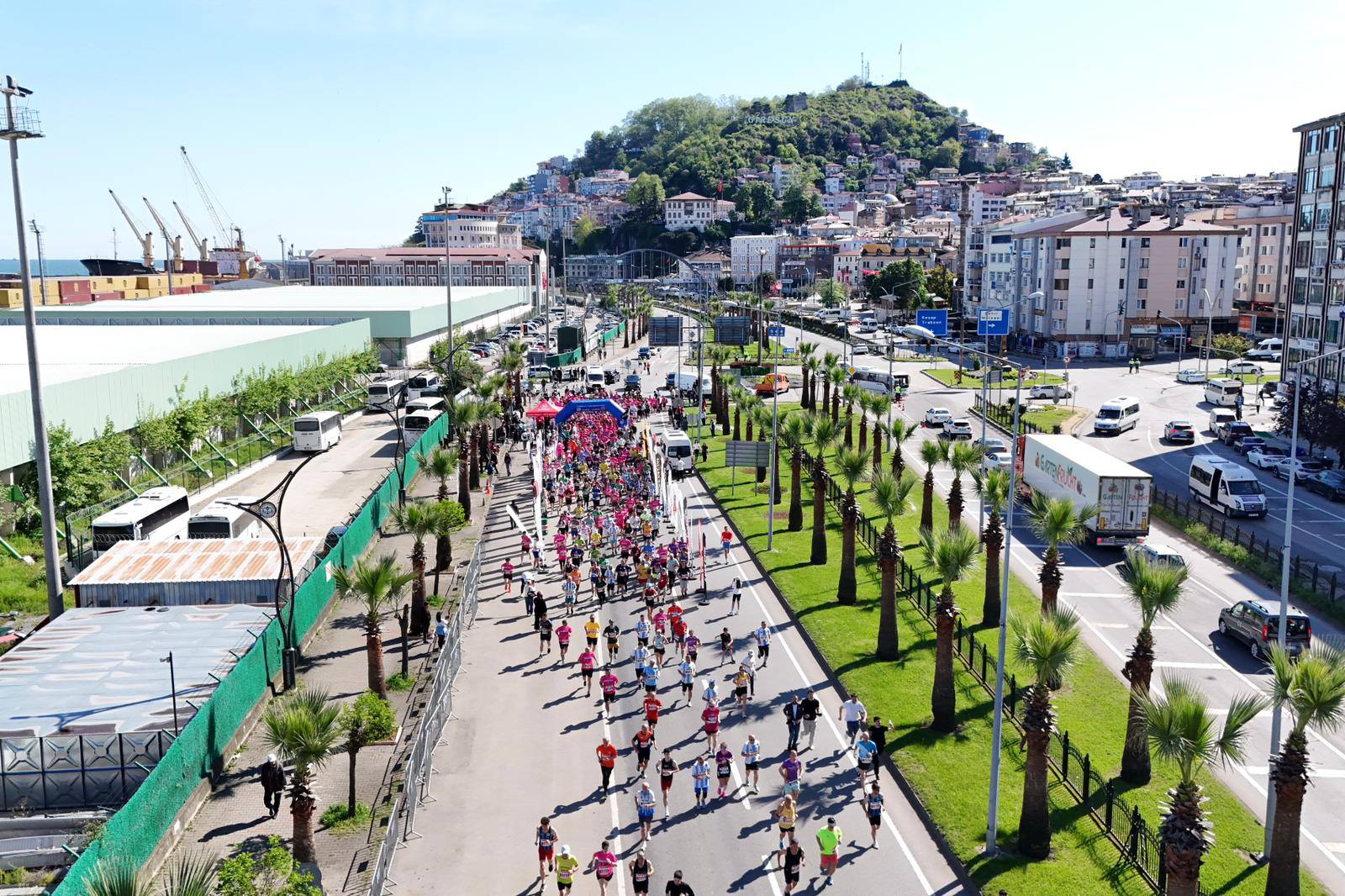 9. RUNKERASUS GİRESUN YARI MARATONU KOŞULDU
