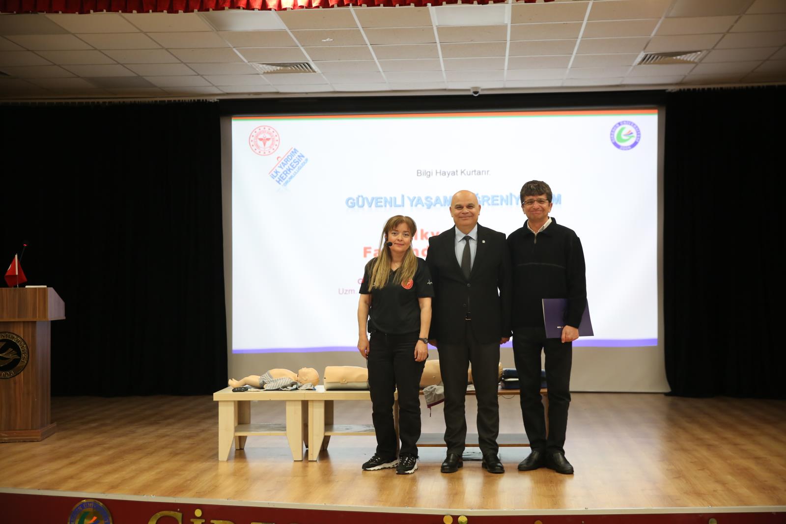 Giresun Üniversitesi’nde “İlk Yardım Farkındalık Eğitimi” Düzenlend