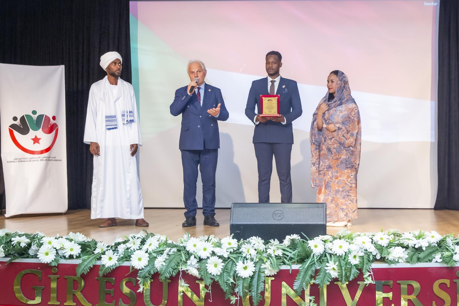 Giresun Üniversitesinde, Sudanlı Öğrenciler İçin Mezuniyet ve Kültür Programı Düzenlendi