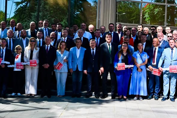 BAŞKAN KÖSE, TBB BAŞKANI VAHAP SEÇER’İ ZİYARET ETTİ