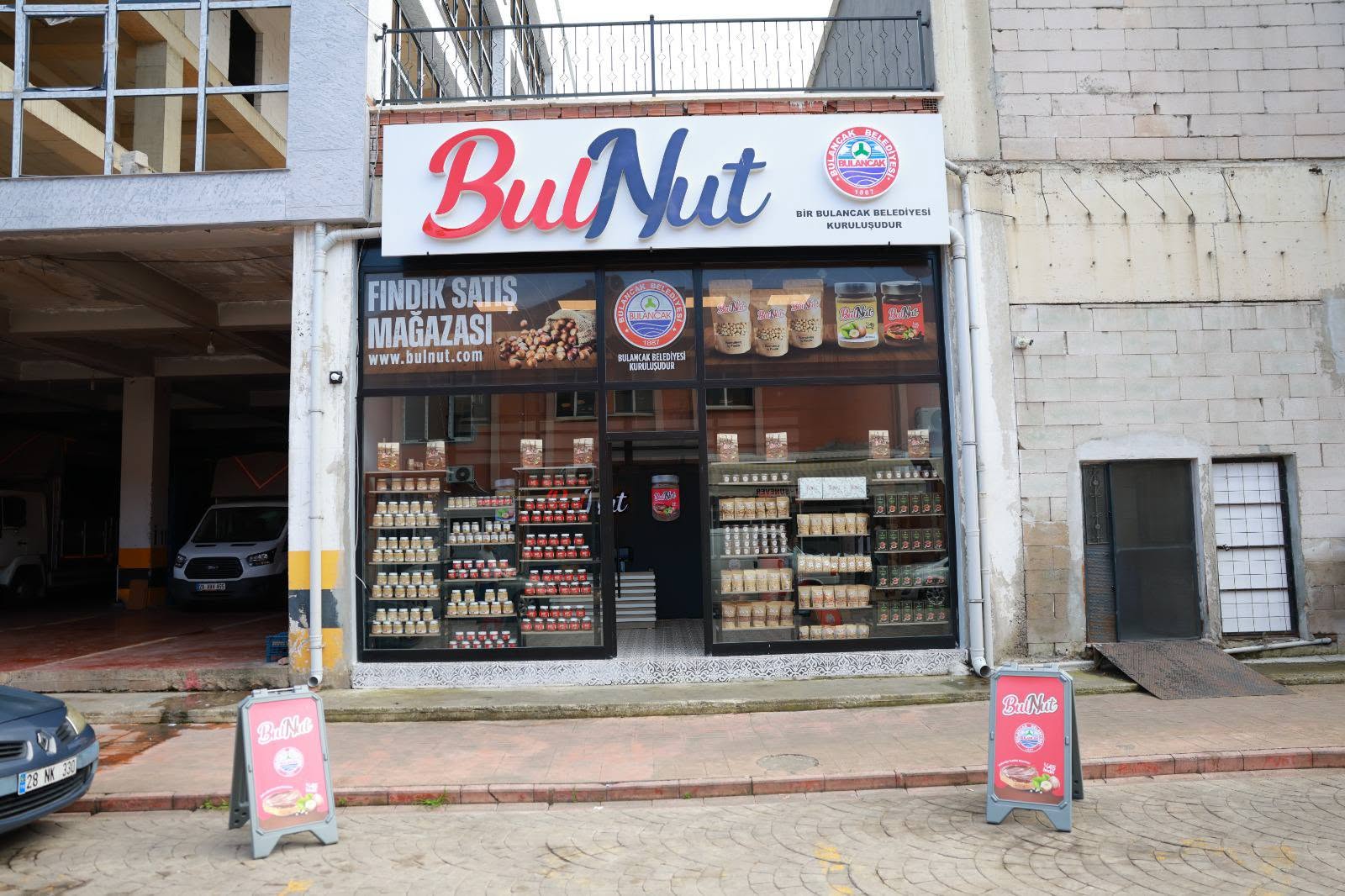 BULNUT 2. ŞUBESİYLE BÜYÜYOR