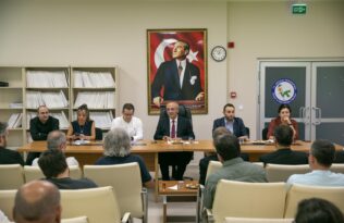 İİBF 2026-2027 Akademik Kurulu Toplantısı Rektörümüz Prof. Dr. Yılmaz Can’ın Katılımıyla Gerçekleştirildi