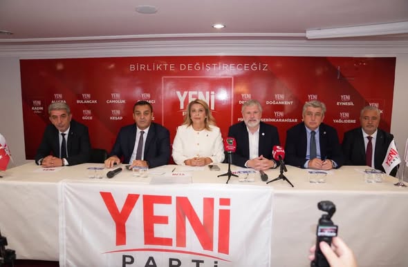 YENİ PARTİ GİRESUN’DA SAHAYA İNDİ