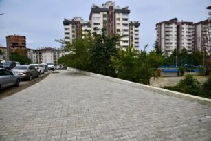 GİRESUN BELEDİYESİ EKİPLERİ DÖRT KOLDAN ÇALIŞIYOR