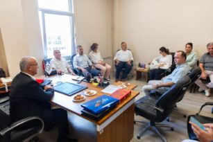 GRÜ Sosyal Bilimler Enstitüsünde Devir Teslim
