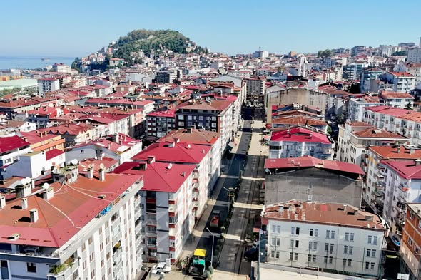 GİRESUN BELEDİYESİ ASFALT SEFERBERLİĞİ BAŞLATTI