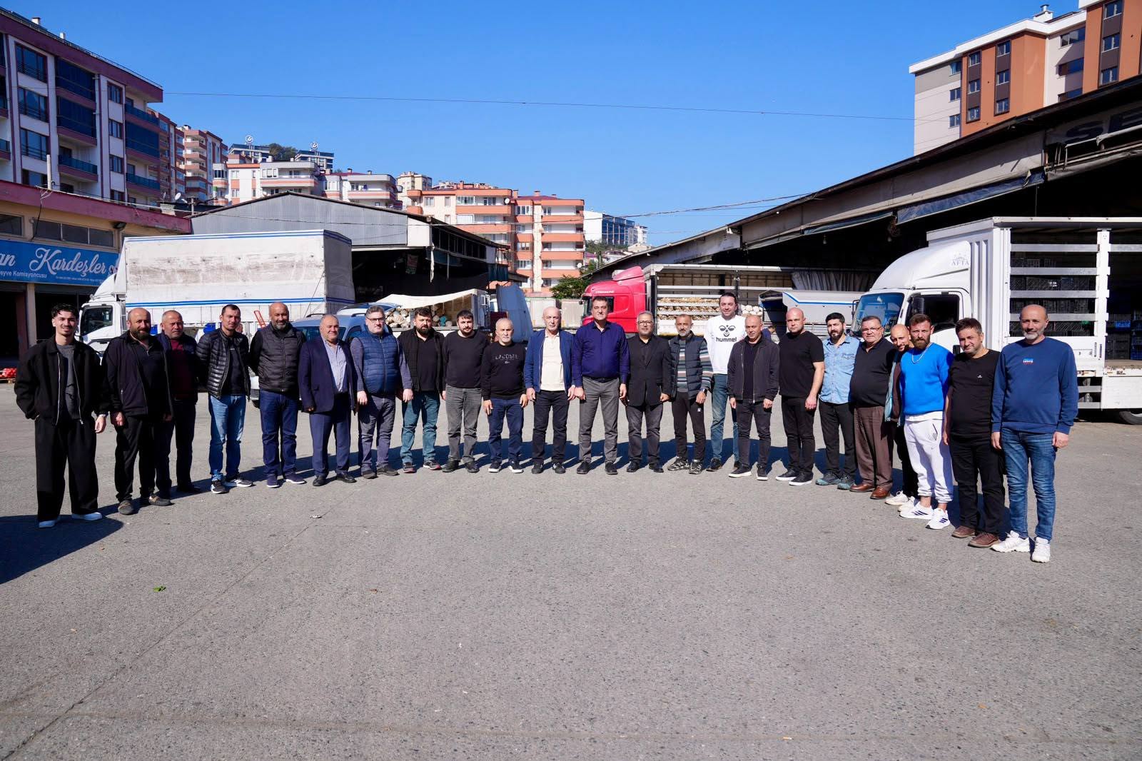 BAŞKAN KÖSE, HAL ESNAFIYLA KAHVALTIDA BULUŞTU