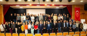 GRÜ’de Rektör-İdari Personel Buluşması Gerçekleştirildi